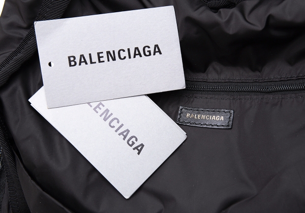 バレンシアガBALENCIAGA WHEEL ナイロンロゴ刺繍バックパック 黒紺