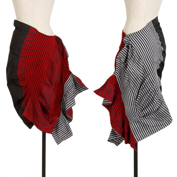 イッセイミヤケISSEY MIYAKE SUNSET ストライププリーツ変形デザインスカート 黒赤グレー2