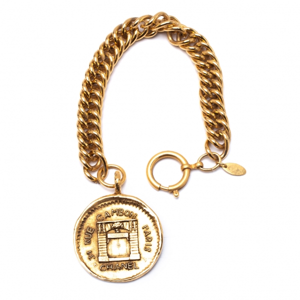CHANEL, Jewelry, Chanel Vintage Yellow Gold 3 Rue Cambon Link Pendant  Chokernecklace