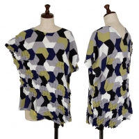  ISSEY MIYAKE Arrow Embossed Print Pleats T Shirt Grey,Navy,Multi-Color 2