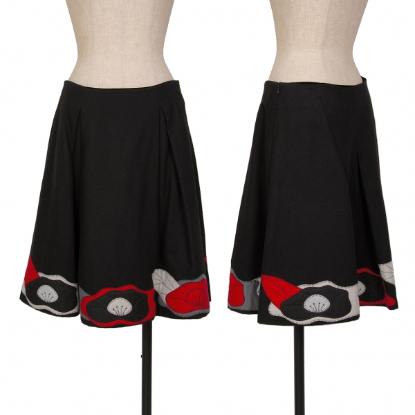 エンポリオアルマーニEMPORIO ARMANI ウールフェルトフラワーパッチ刺繍スカート 黒38