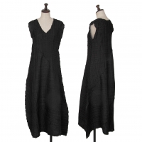  ISSEY MIYAKE V Neck Sleeveless Bias Pleated Dress Black 3