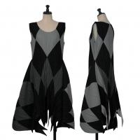  PLEATS PLEASE Geometric Switching Sleeveless Dress Black,Grey 3