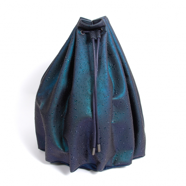 イッセイミヤケ フェットISSEY MIYAKE FETE 水滴デザインオーロラ巾着バッグ 紺