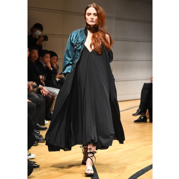 美品 リミ フゥ ギャザーデザインドレス ブラック ワンピース-